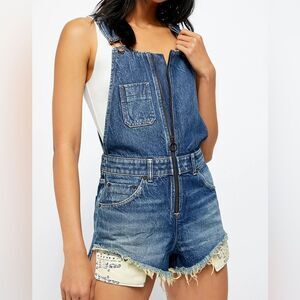 NWOT Free People Sunkissed Short Overalls size 4 adjustable straps with zipper